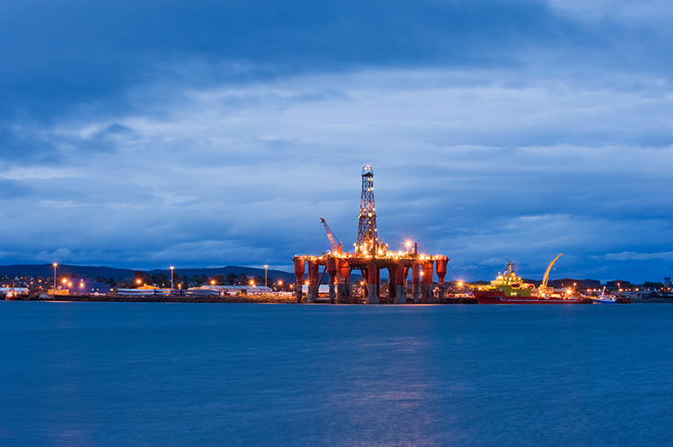 Shell researchers collected samples from oil wells in a North Sea oil field like this one. (Credit: Berardo62 via Flickr CC BY-SA 2.0)