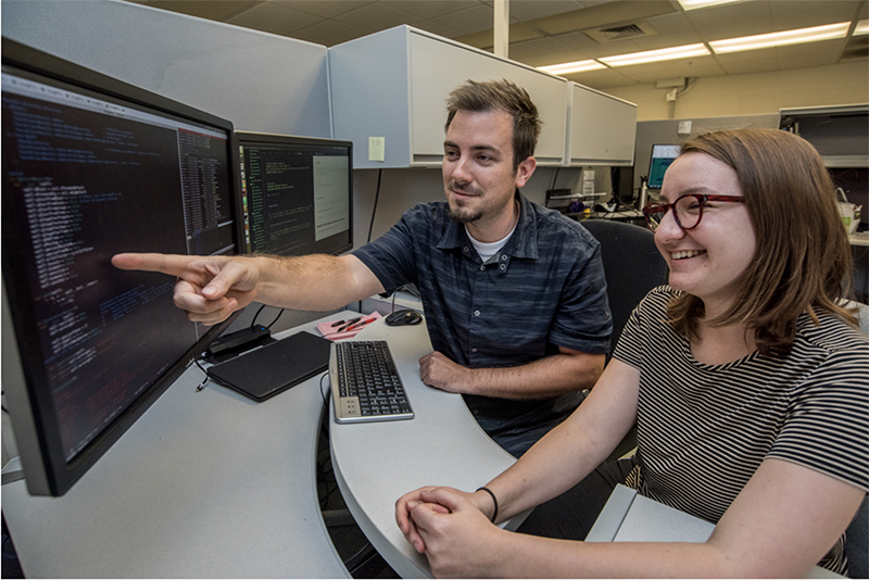 Frederik Schulz and mentee Anna Tancredi (Marilyn Chung, Berkeley Lab)