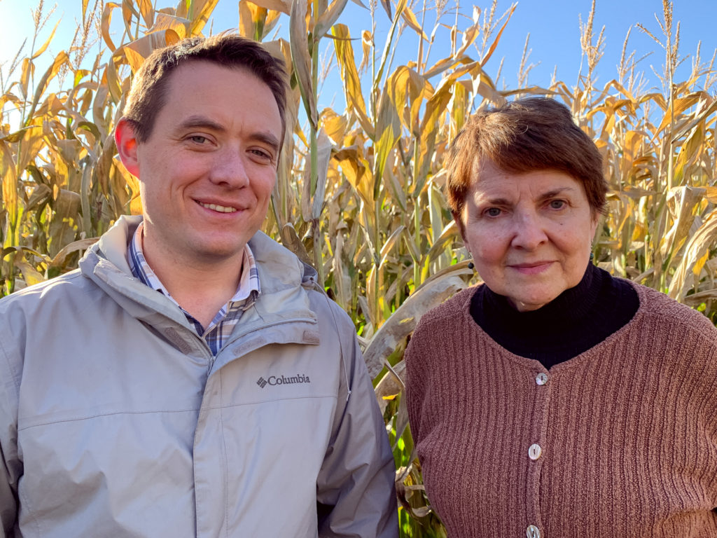 Environmental microbiologist Terry Bell (left) and soil microbiologist Mary Ann Bruns (right), both researchers at Penn State, are collaborating on a project to understand the agricultural and ecological impacts of DG1, a microbial consortium that Bruns’ team isolated from a green, soil biofilm. (Alison F. Takemura)